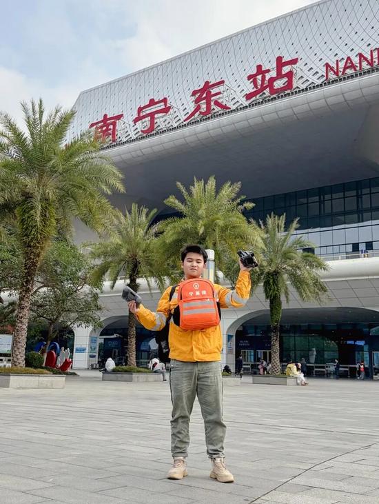 铁路人年度坚守：车站温暖故事(图3)