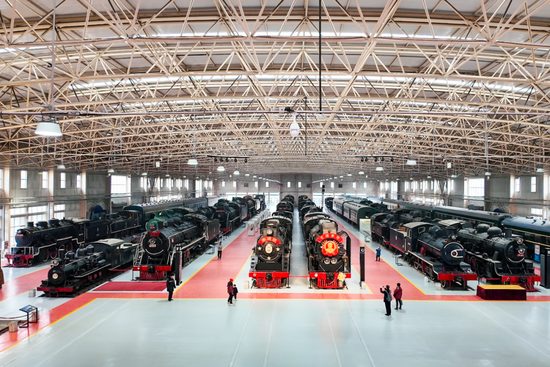 沉浸式情景剧再现百年铁路风云(图9)