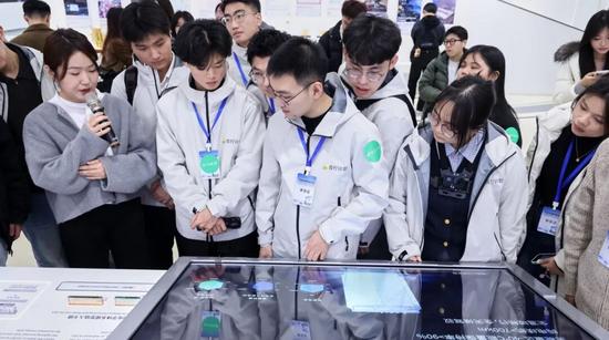 目标100所!宁德时代青柠计划启动(图2) 目标100所!宁德时代青柠计划启动(图2)