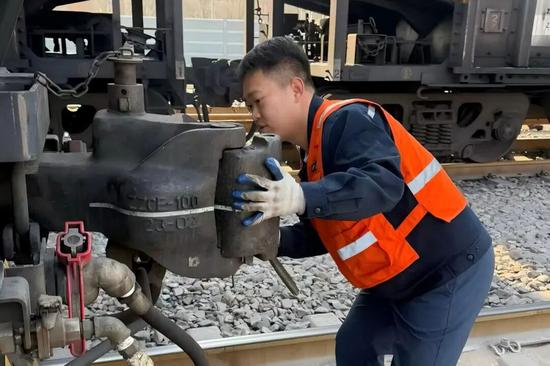 藏在塑料瓶里的温暖(图5)