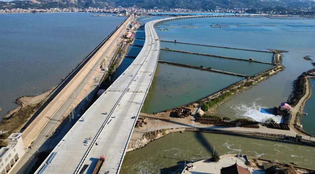 国道G228后海特大桥全桥顺利贯通 国道G228后海特大桥全桥顺利贯通