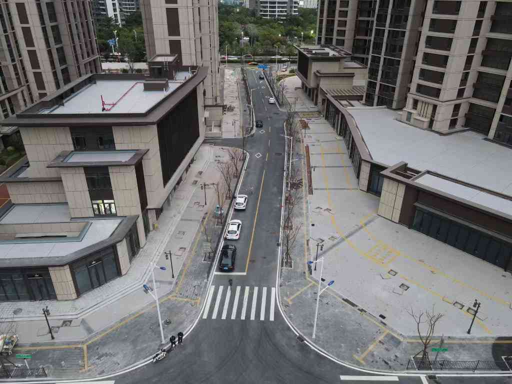 岭兜片区市政配套工程（市政道路）一期项目顺利通过竣工验收