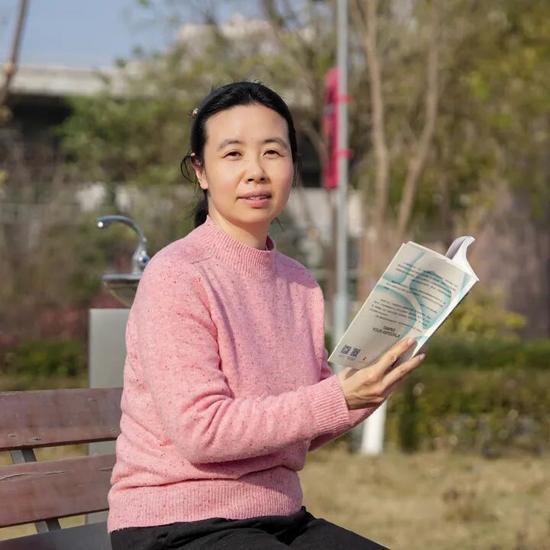 严寒中的温暖坚守，铁路守护归家团圆(图11)