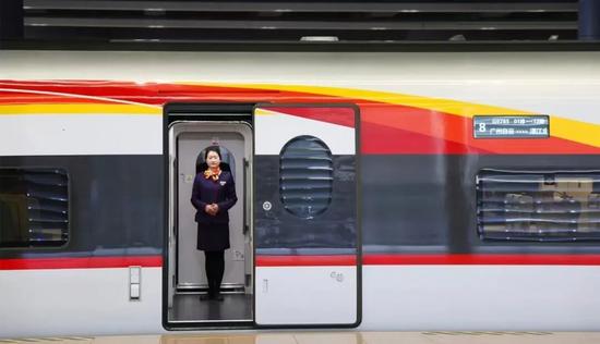 中国高铁营业里程突破5万公里 包银高铁等多条新线密集开通(图6)