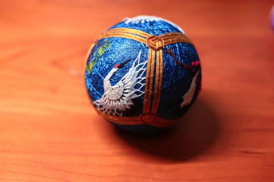 手鞠球编织千年文化传承 非遗技艺绽放现代光彩(图11) 手鞠球编织千年文化传承 非遗技艺绽放现代光彩(图11)