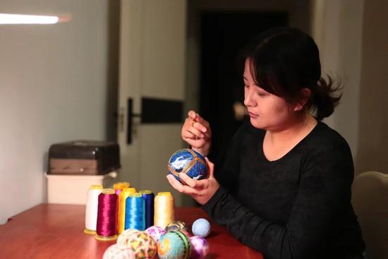 手鞠球编织千年文化传承 非遗技艺绽放现代光彩(图14) 手鞠球编织千年文化传承 非遗技艺绽放现代光彩(图14)