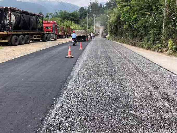 抗裂复合封层技术在白改黑路面工程中的创新应用(图2)