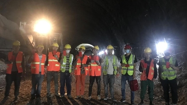 甘沟隧道全线贯通 为九绵高速后续施工奠定基础(图2)